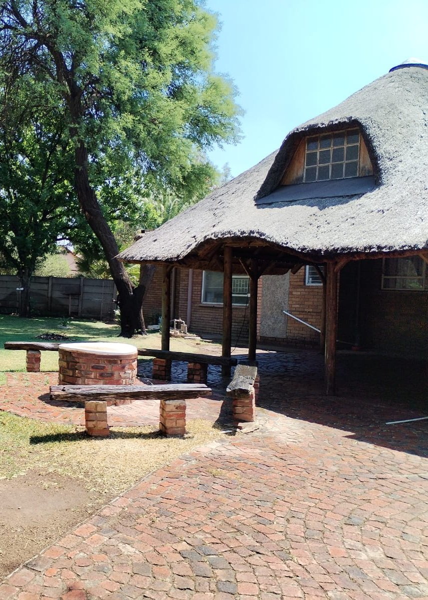 4 Bedroom Property for Sale in La Hoff North West